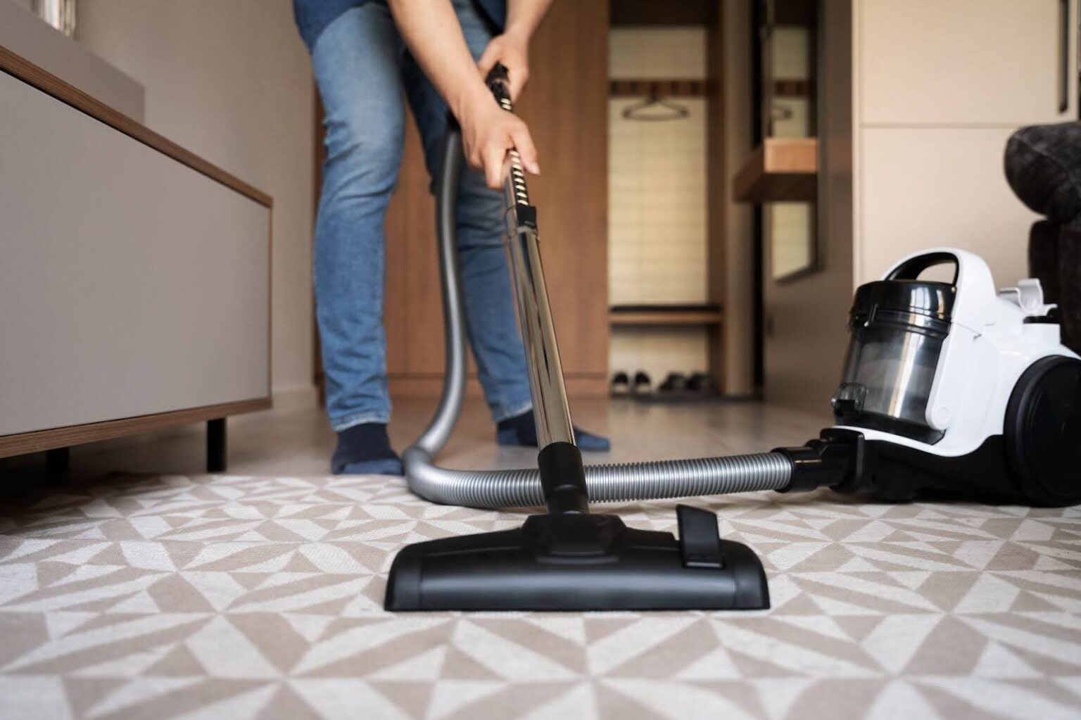 carpet-cleaning-professional-1536x1023.jpg