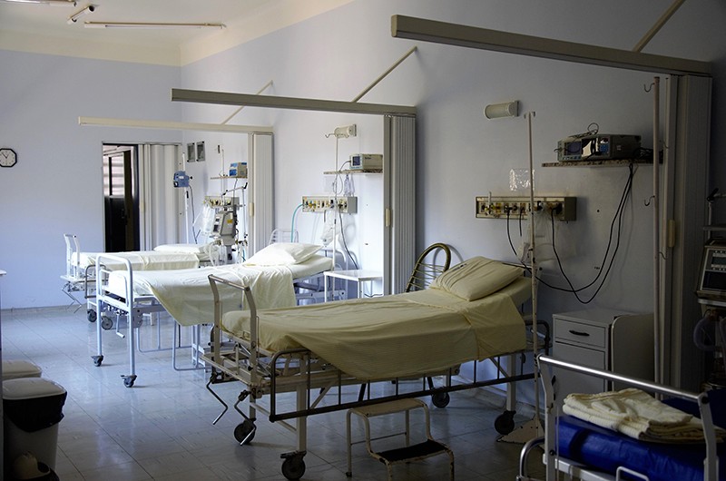 hospital-ward.jpeg