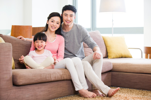 happy-family-in-clean-room.png